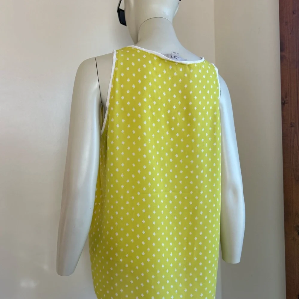 Yellow Polka Dot top loft M